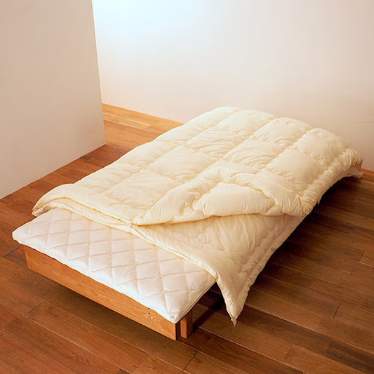 【日の本寝具】防ダニ掛け布団 (さらさらコットン× ダクロン® FRESH 7穴 中わた)